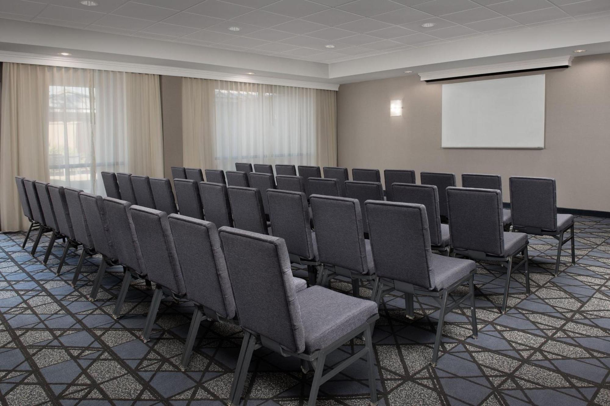 Courtyard By Marriott Panama City Exterior photo